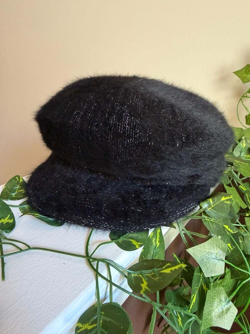 Nine West Black Fuzzy Sparkly Beret Hat - Picture 3 of 10